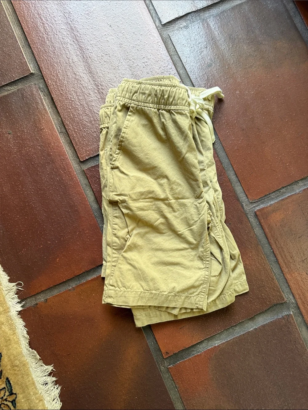 Children’s place kids  Drawstring Elastic Waist Khaki-Style Shorts 10y
